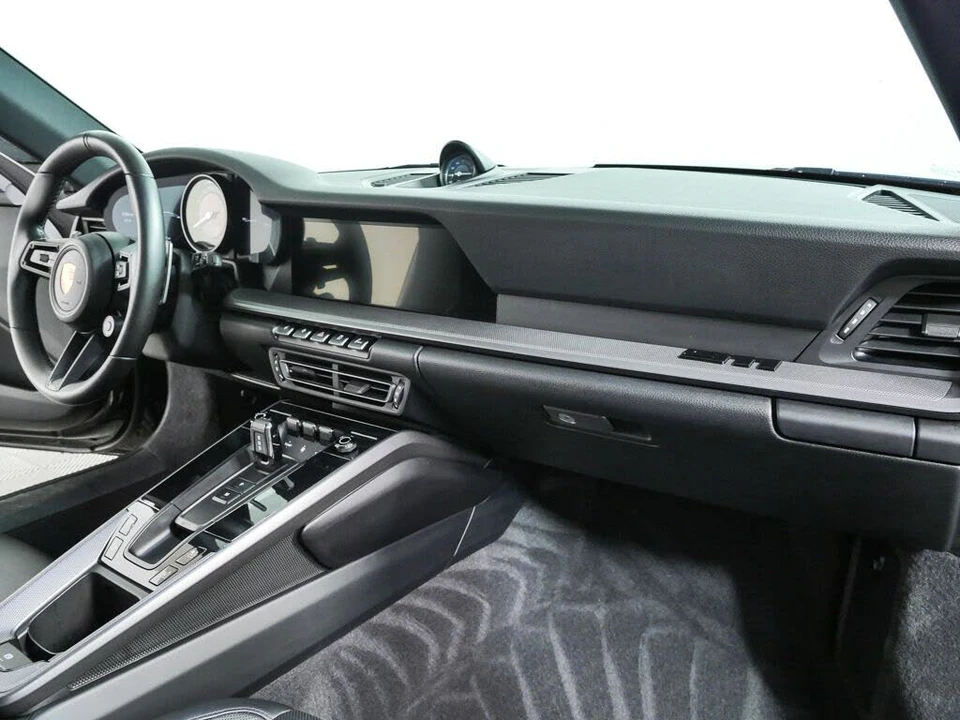 2020 Porsche 992 Carrera 4S - Image 21 of 31