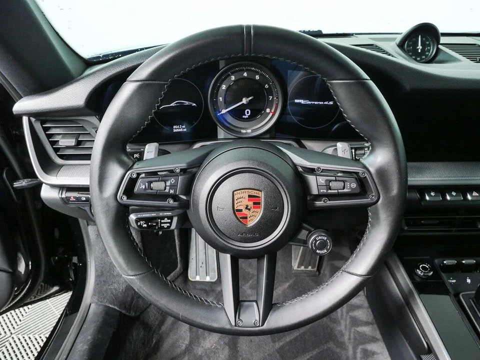2020 Porsche 992 Carrera 4S - Image 9 of 31