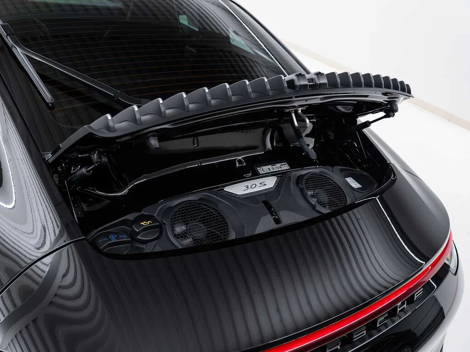 2020 Porsche 992 Carrera 4S - Image 12 of 27