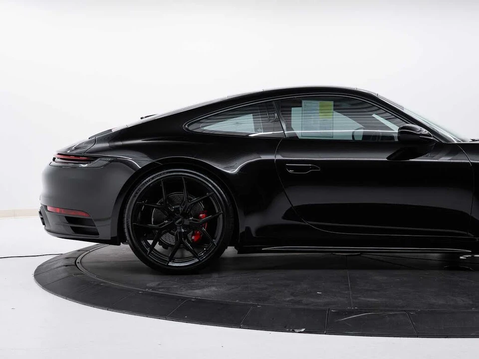 2020 Porsche 992 Carrera 4S - Image 9 of 27