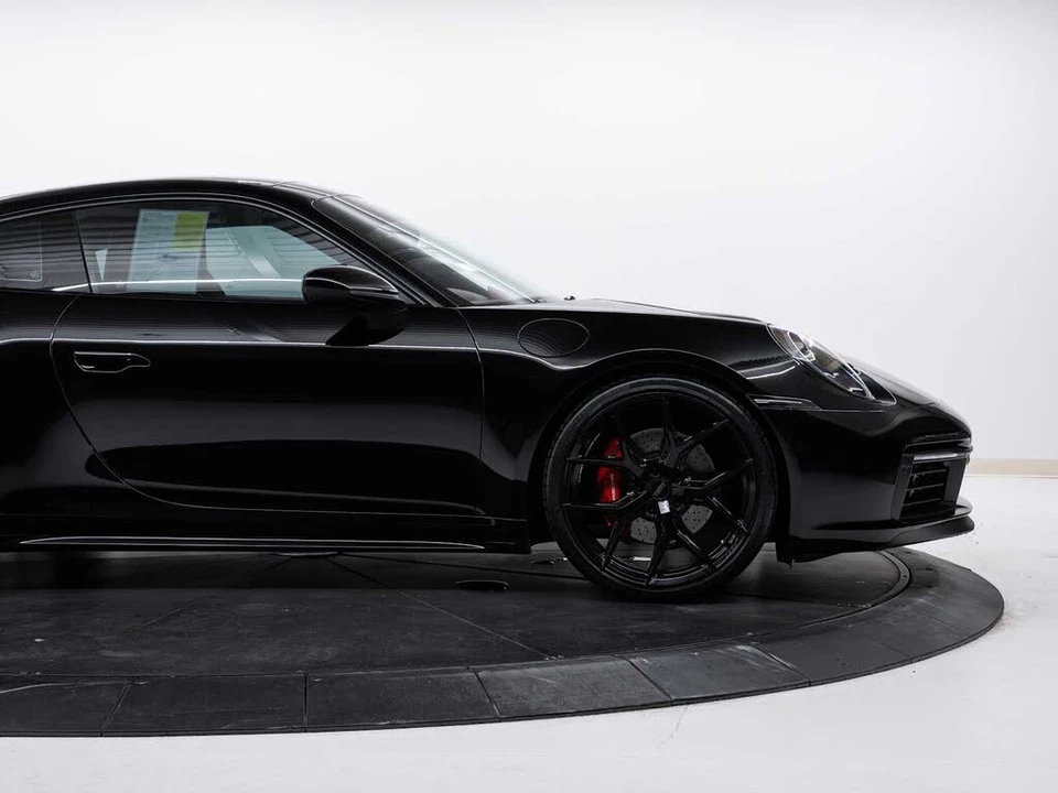 2020 Porsche 992 Carrera 4S - Image 10 of 27