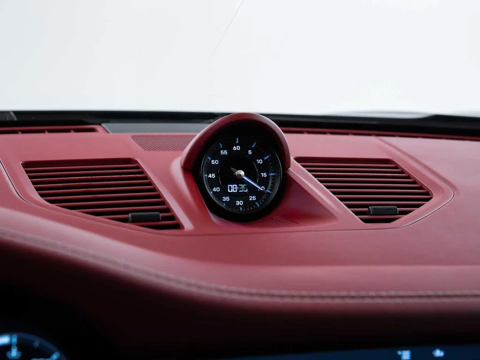 2020 Porsche 992 Carrera 4S - Image 17 of 27