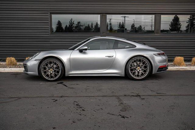 2020 Porsche 992 Carrera 4S - Image 9 of 31