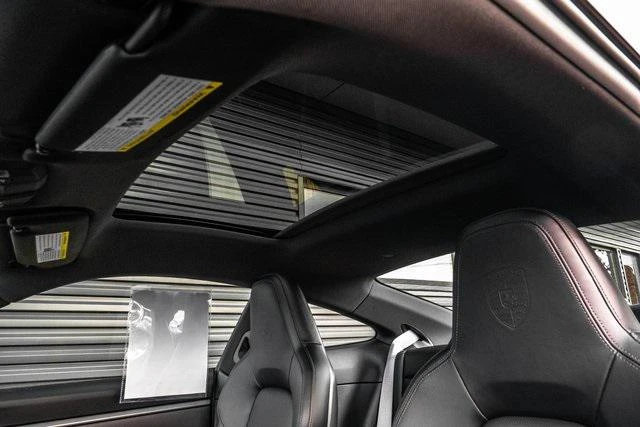2020 Porsche 992 Carrera 4S - Image 15 of 31