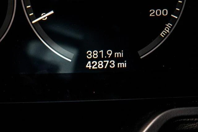 2020 Porsche 992 Carrera 4S - Image 17 of 31