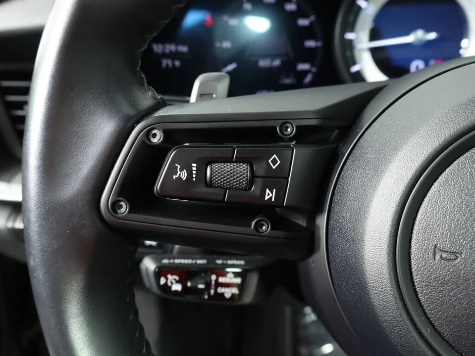 2020 Porsche 992 Carrera 4S - Image 16 of 27