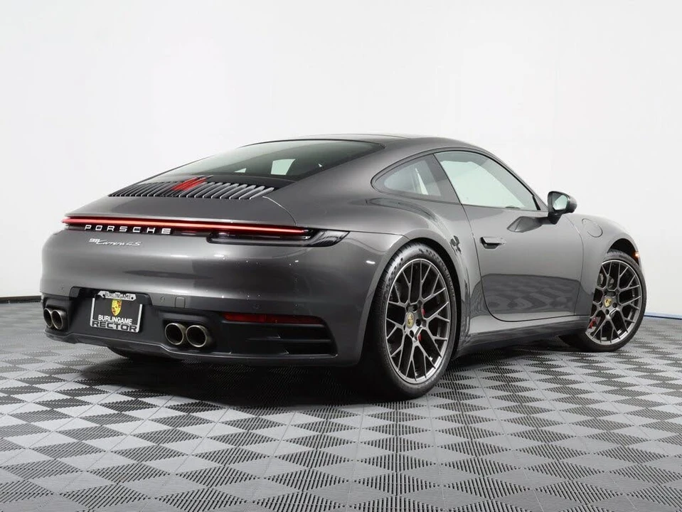 2020 Porsche 992 Carrera 4S - Image 7 of 27