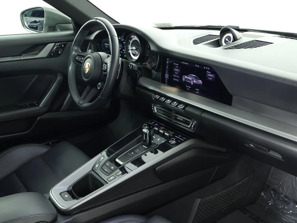 2020 Porsche 992 Carrera 4S - Image 18 of 27