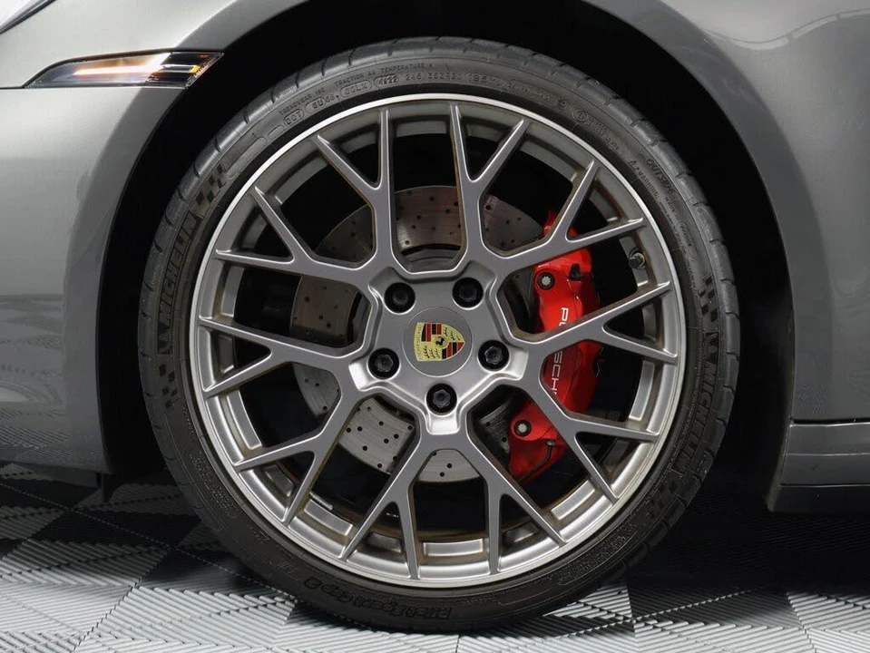2020 Porsche 992 Carrera 4S - Image 13 of 27
