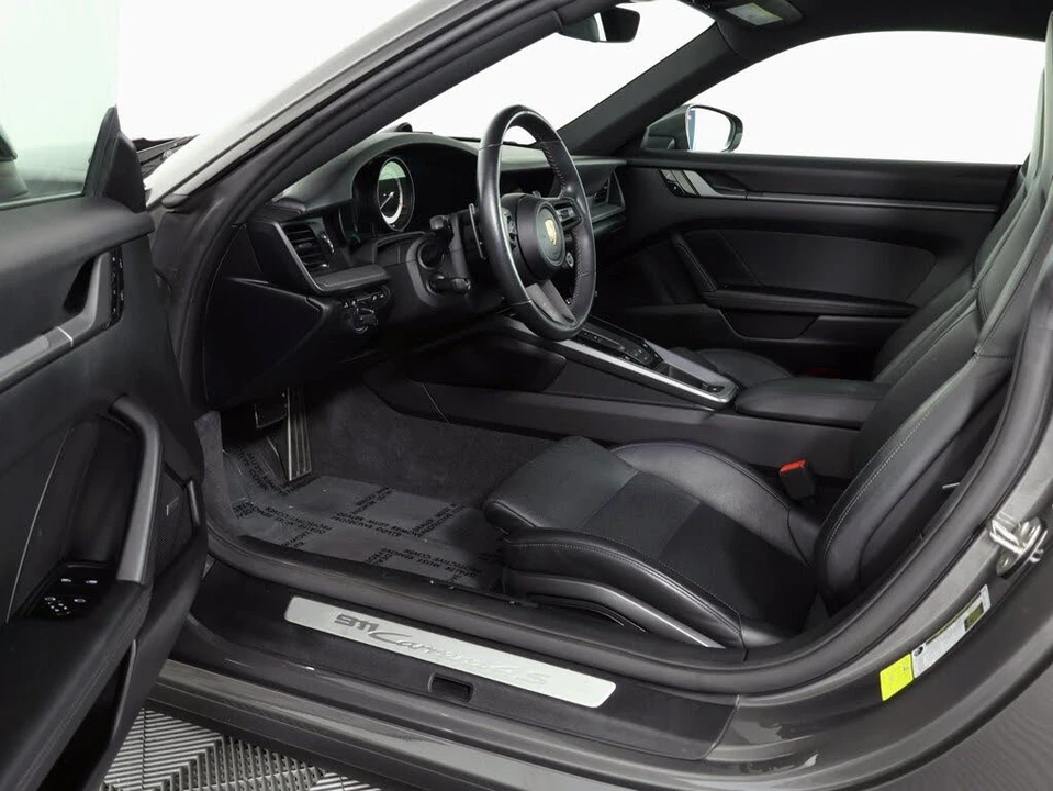 2020 Porsche 992 Carrera 4S - Image 5 of 27