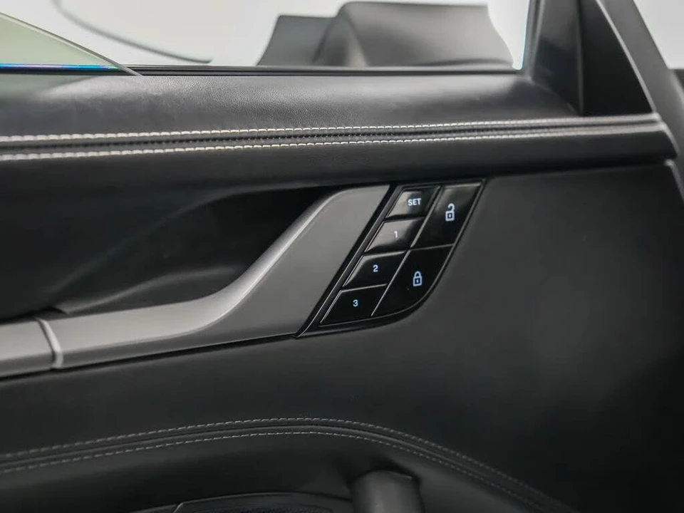 2020 Porsche 992 Carrera 4S - Image 18 of 31