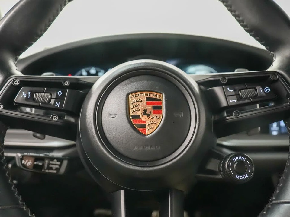 2020 Porsche 992 Carrera 4S - Image 24 of 31