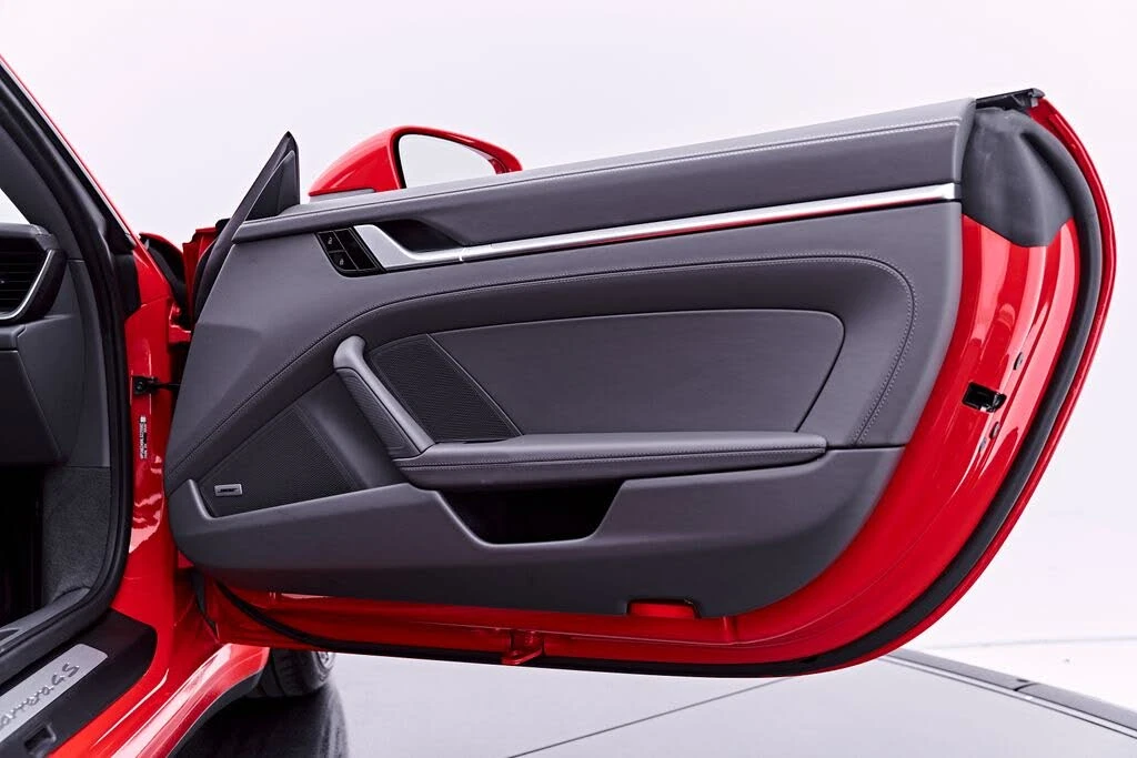 2020 Porsche 992 Carrera 4S - Image 30 of 31
