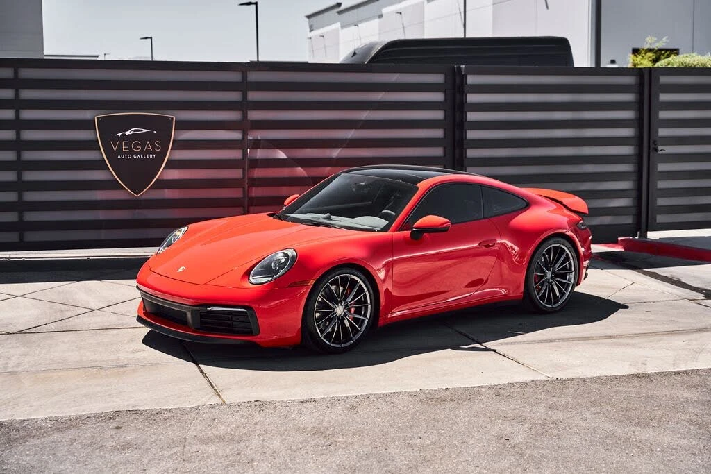 2020 Porsche 992 Carrera 4S - Image 5 of 31