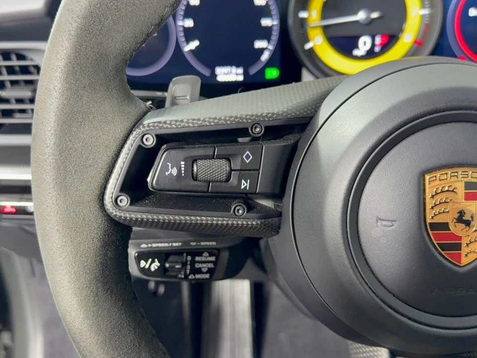 2020 Porsche 992 Carrera 4S - Image 18 of 31