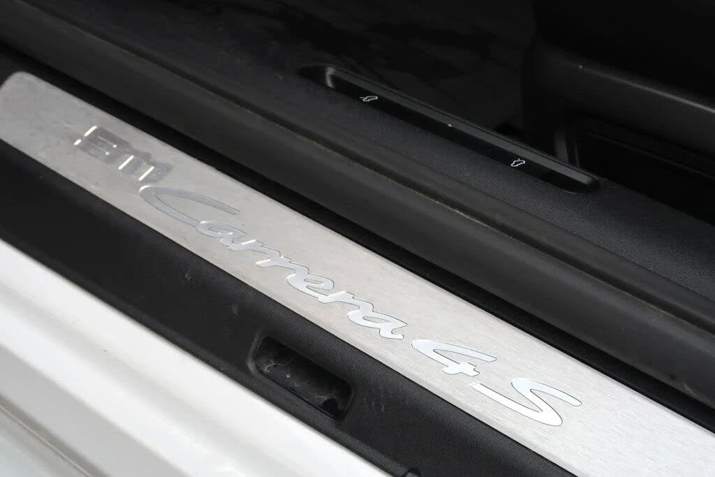 2020 Porsche 992 Carrera 4S - Image 26 of 30