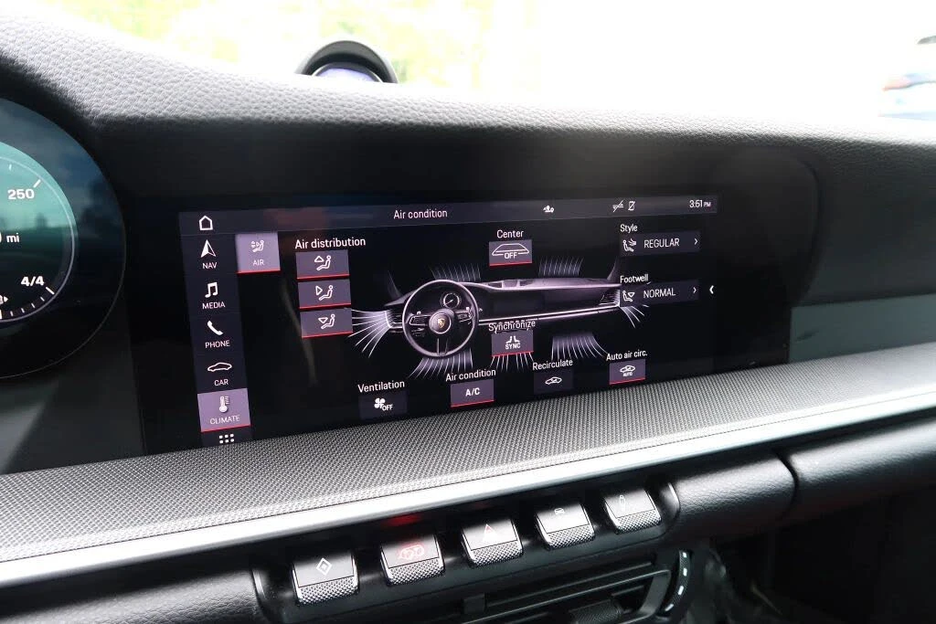 2020 Porsche 992 Carrera 4S - Image 23 of 30