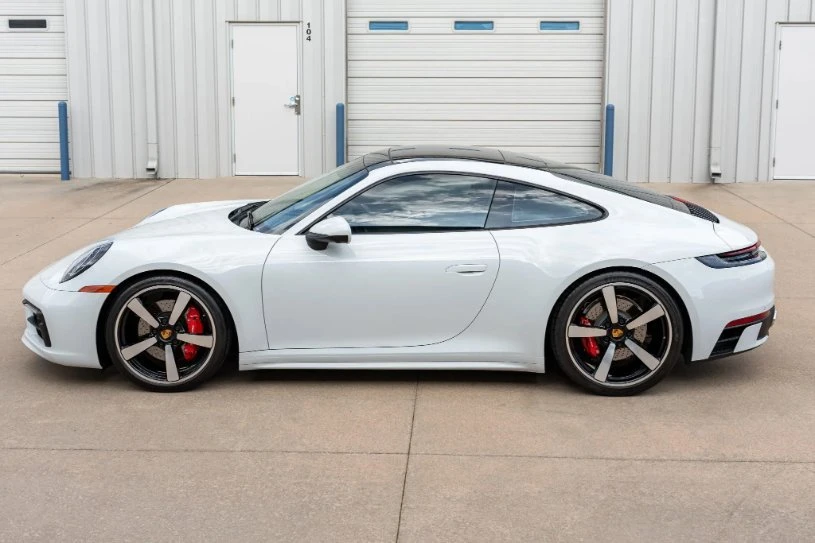 2020 Porsche 992 Carrera 4S - Image 8 of 9