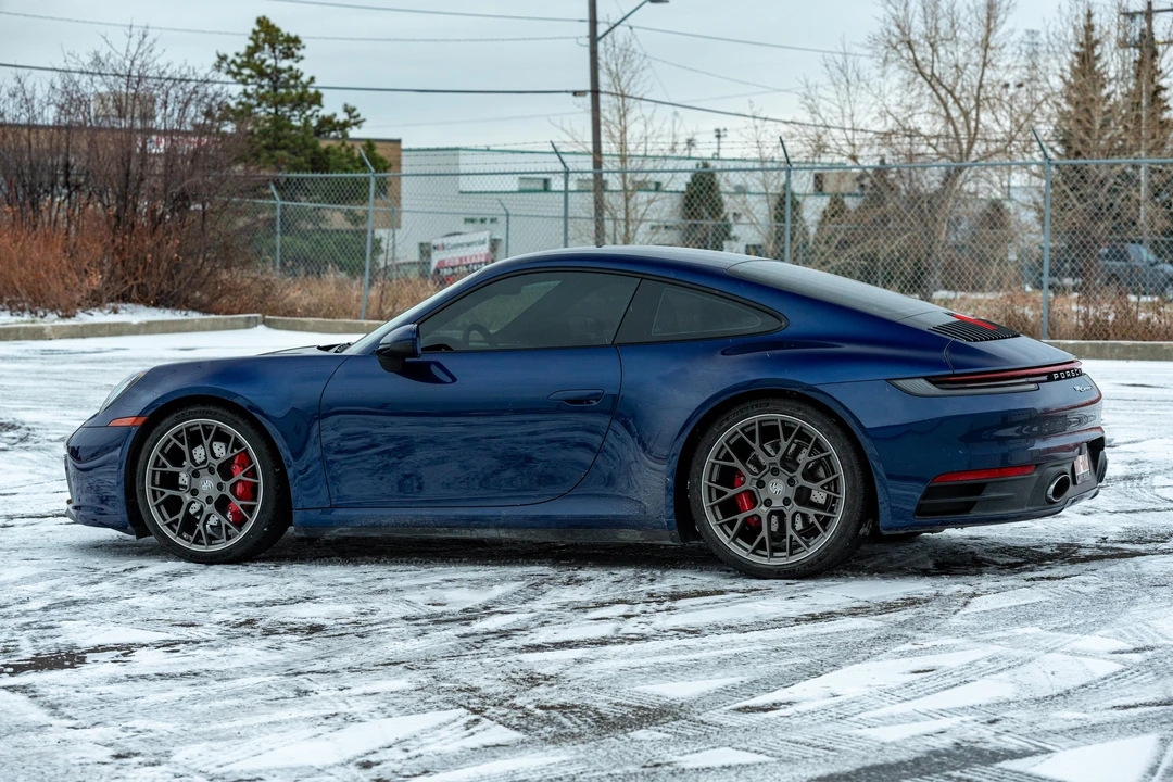 2020 Porsche 992 Carrera 4S - Image 11 of 31