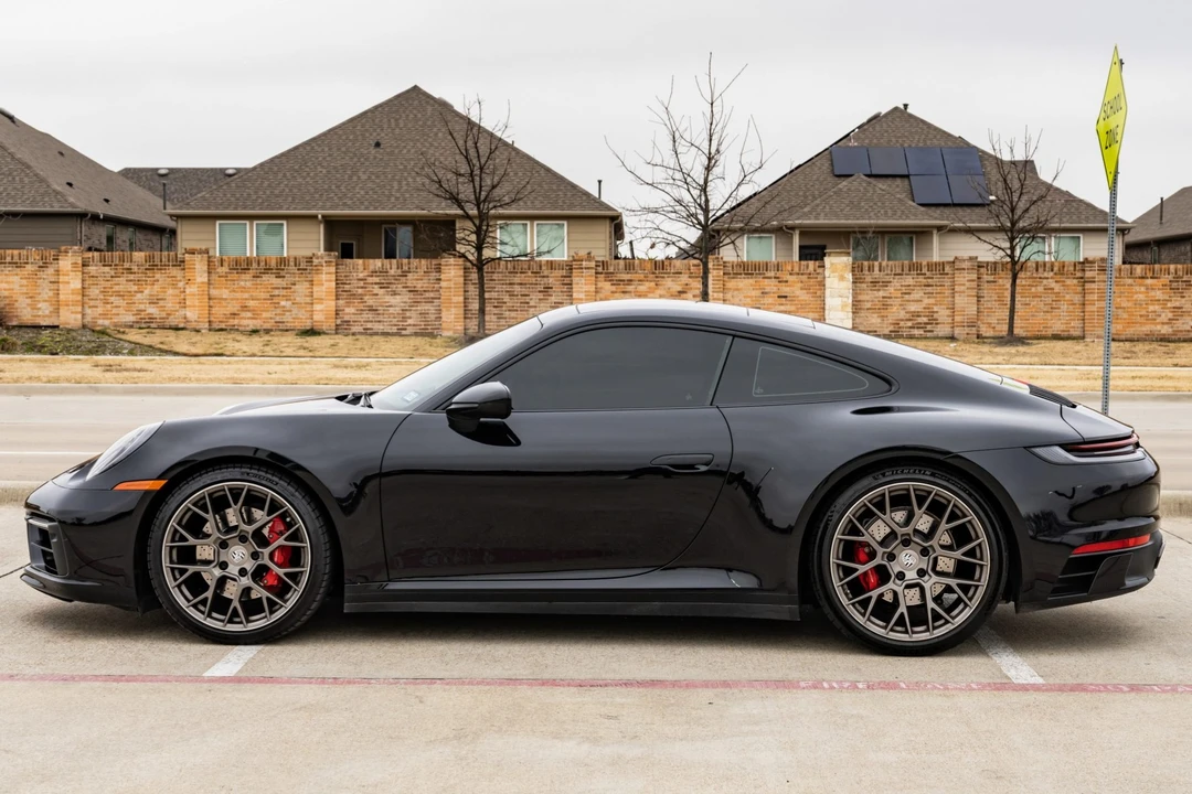 2020 Porsche 992 Carrera 4S - Image 3 of 8