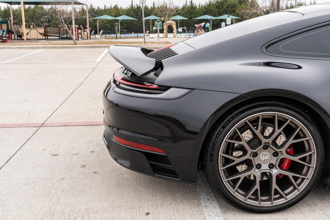 2020 Porsche 992 Carrera 4S - Image 30 of 31