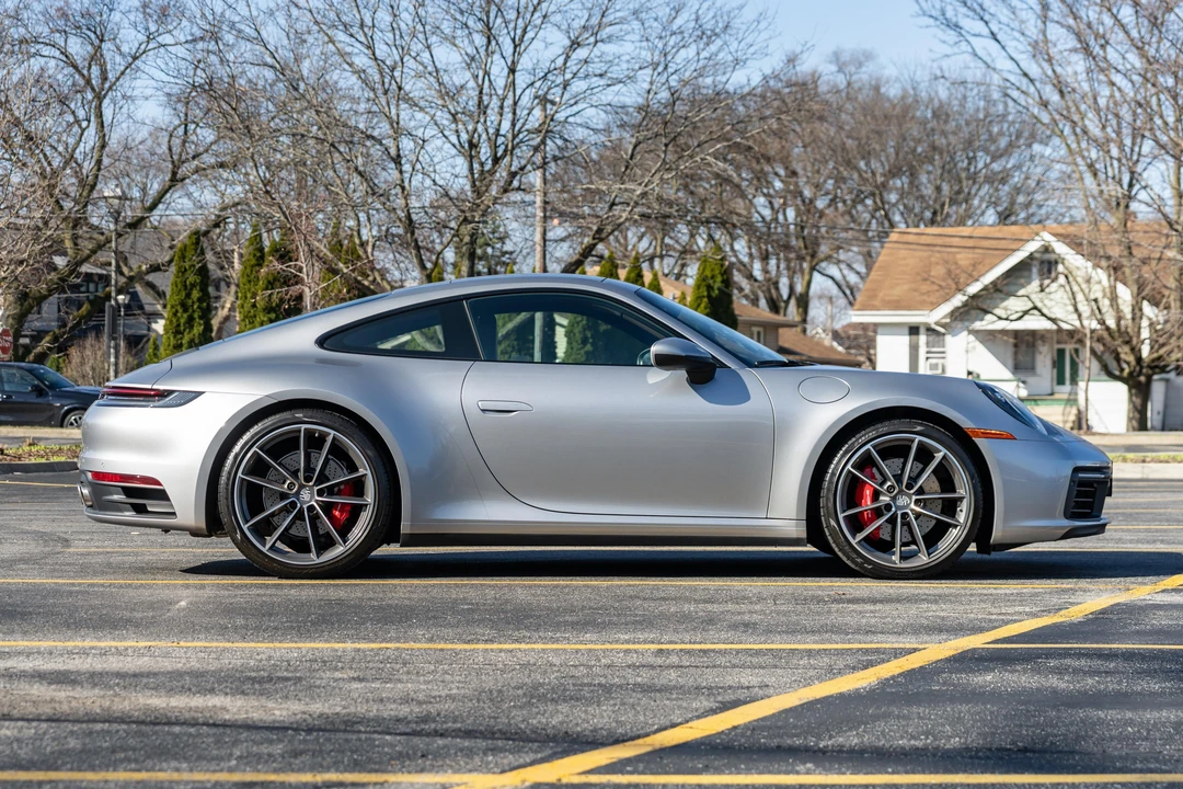 2020 Porsche 992 Carrera 4S - Image 8 of 31