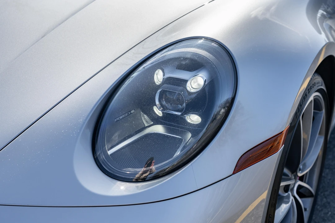 2020 Porsche 992 Carrera 4S - Image 27 of 31