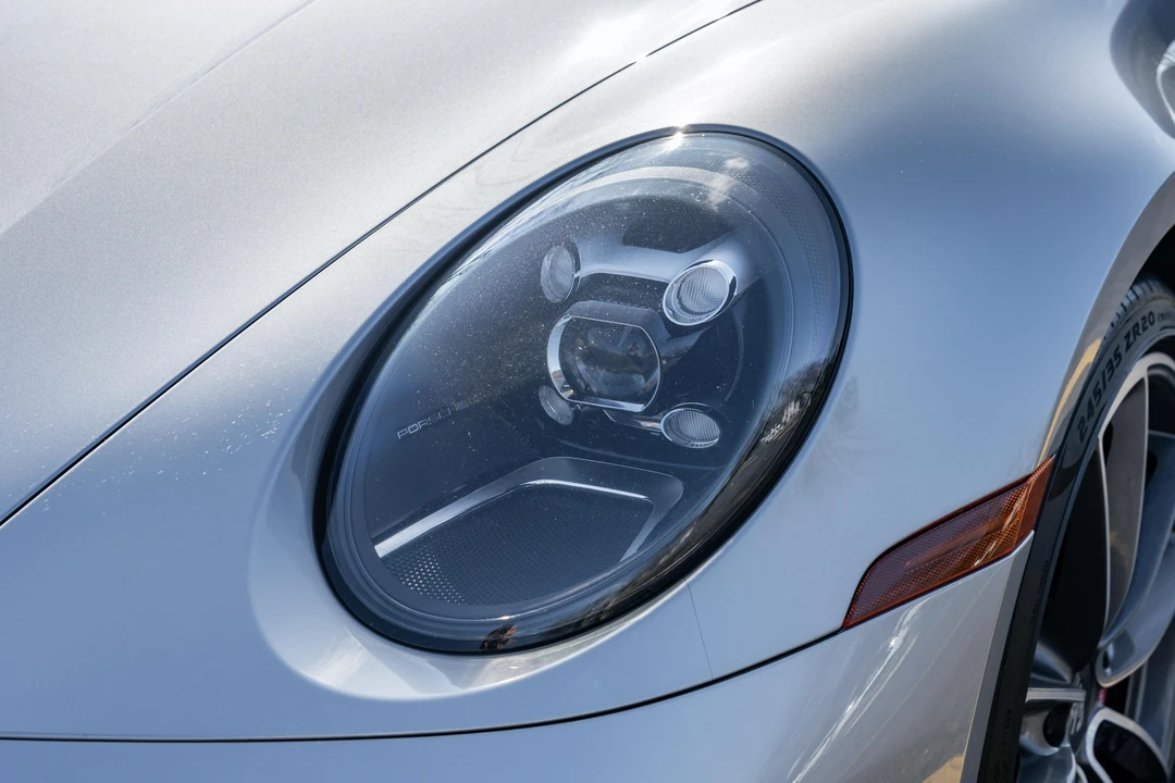 2020 Porsche 992 Carrera 4S - Image 28 of 31