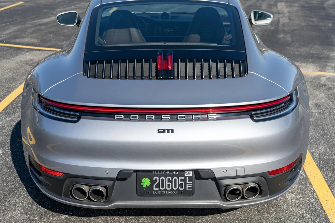 2020 Porsche 992 Carrera 4S - Image 17 of 31