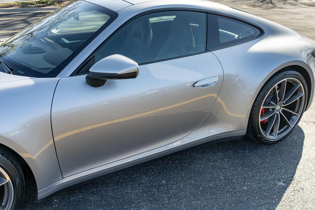 2020 Porsche 992 Carrera 4S - Image 11 of 31