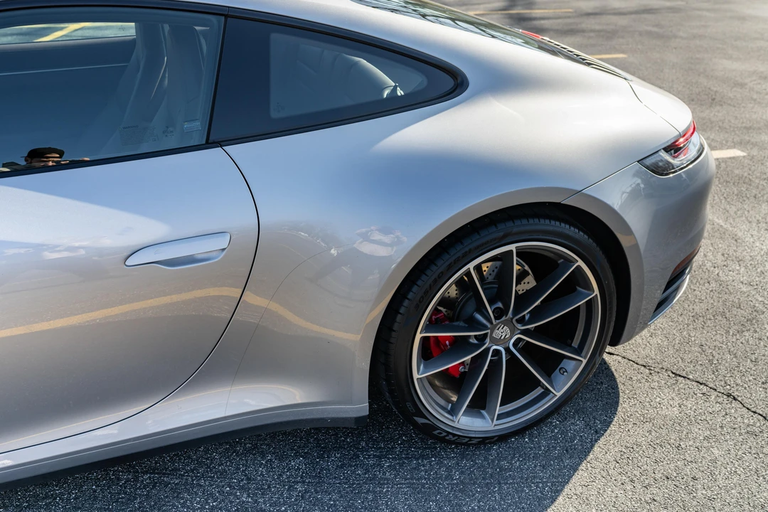 2020 Porsche 992 Carrera 4S - Image 12 of 31