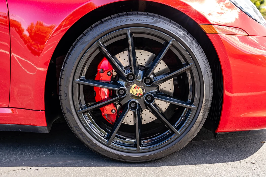 2020 Porsche 992 Carrera 4S - Image 23 of 31