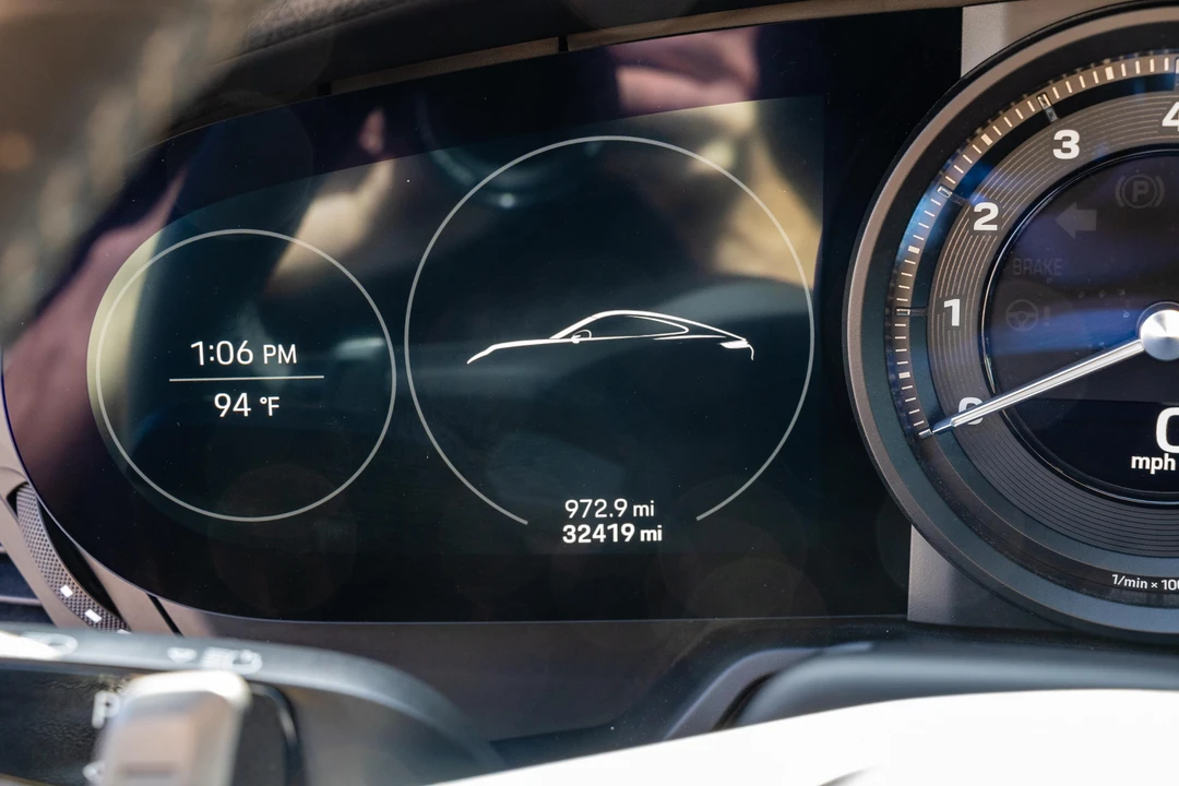 2020 Porsche 992 Carrera 4S - Image 27 of 31