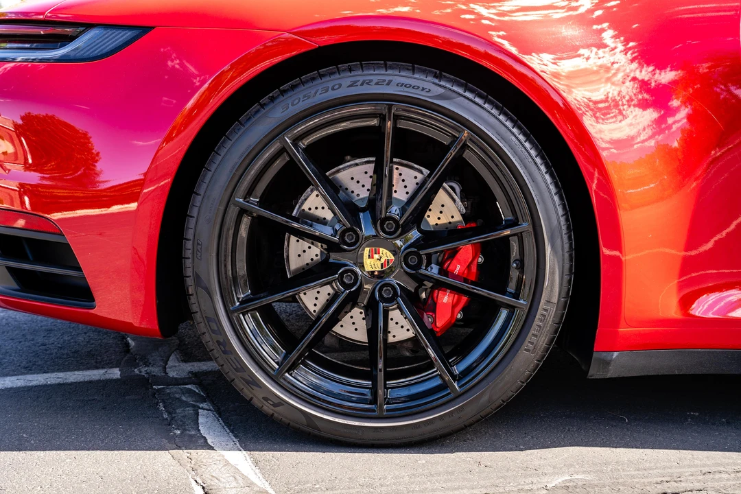 2020 Porsche 992 Carrera 4S - Image 22 of 31