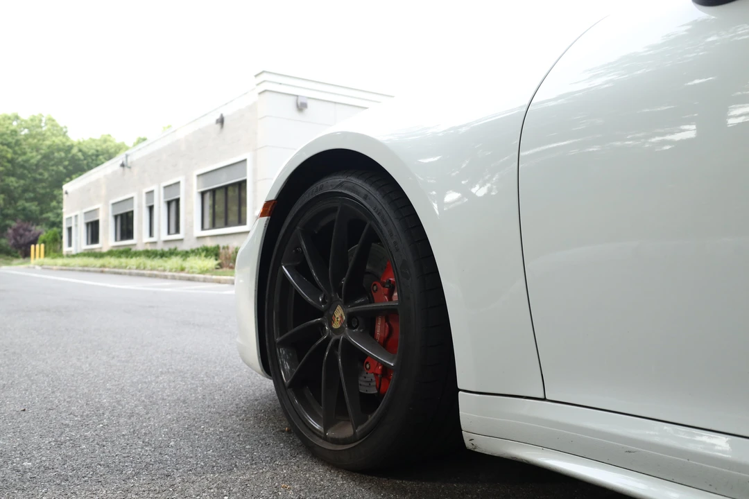 2020 Porsche 992 Carrera 4S - Image 17 of 31