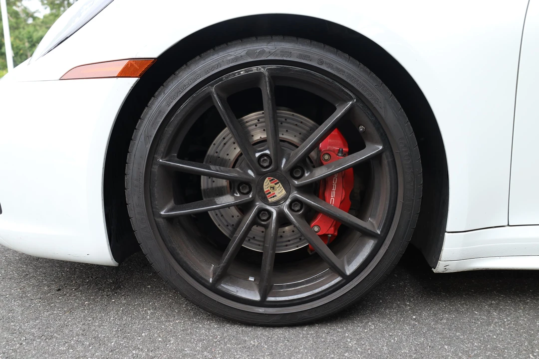 2020 Porsche 992 Carrera 4S - Image 21 of 31