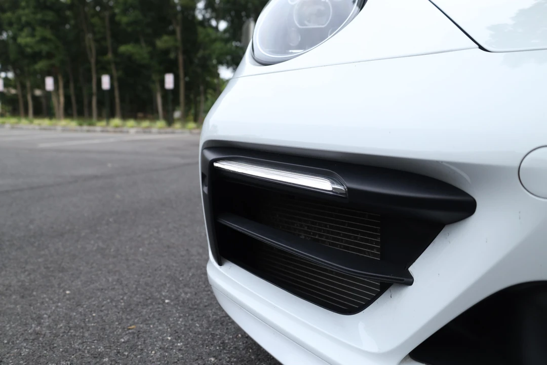 2020 Porsche 992 Carrera 4S - Image 13 of 31