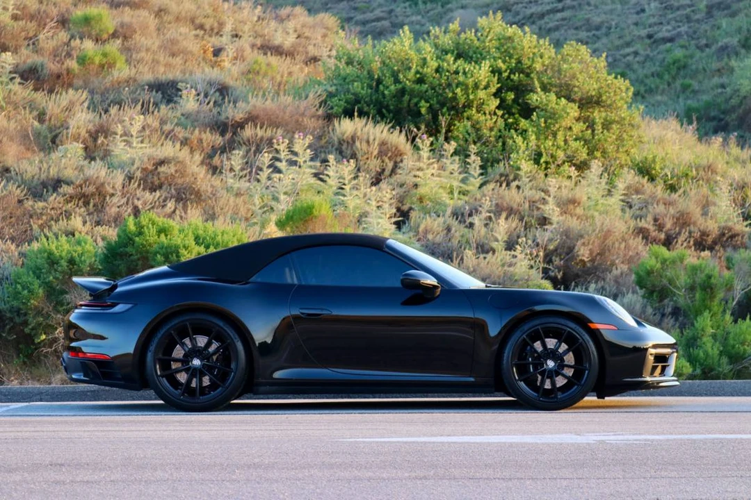 2020 Porsche 992 Carrera 4S - Image 8 of 21