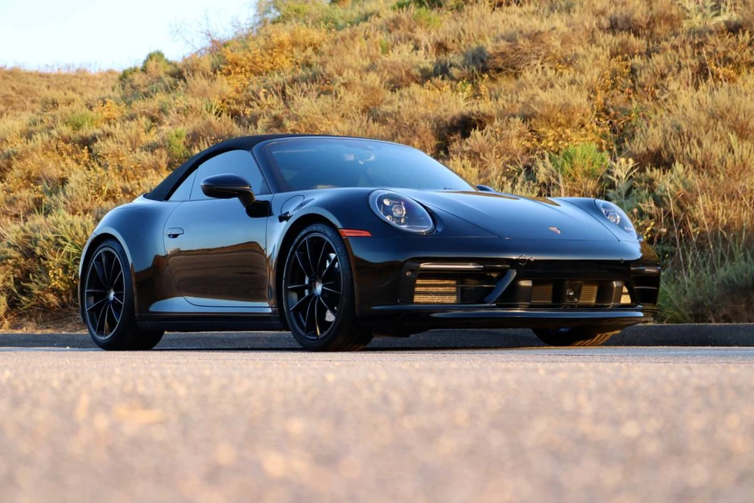 2020 Porsche 992 Carrera 4S - Image 9 of 21