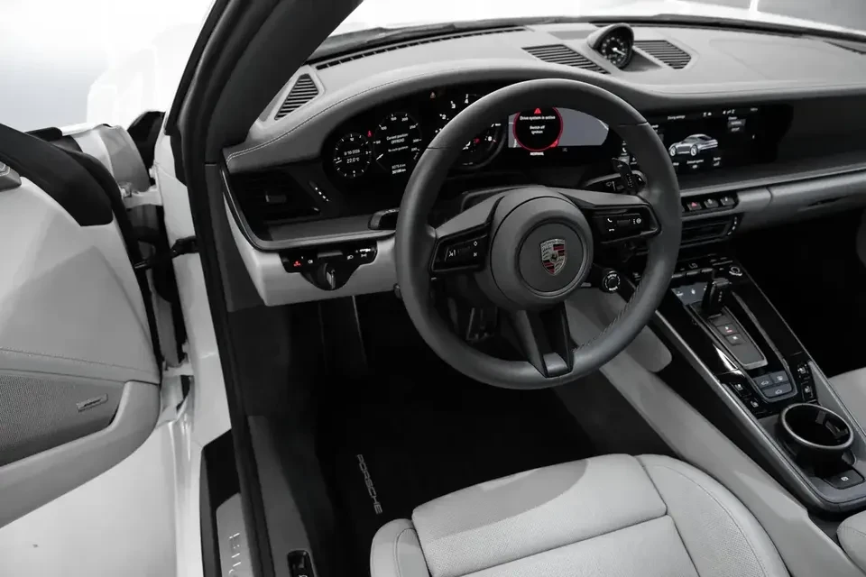 2020 Porsche 992 Carrera 4S - Image 10 of 20