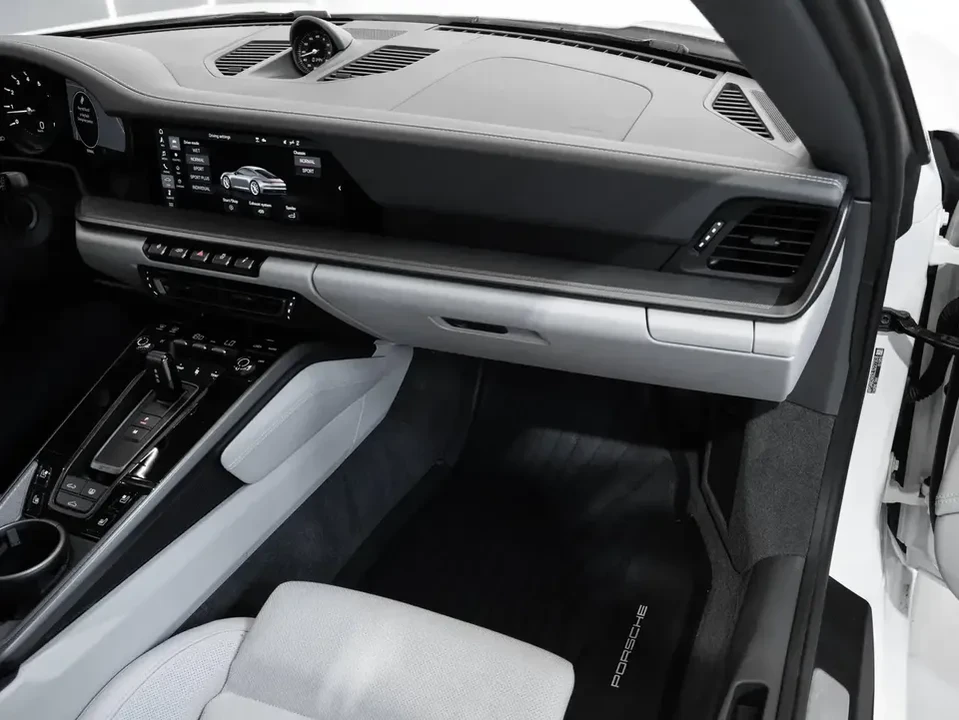 2020 Porsche 992 Carrera 4S - Image 11 of 20
