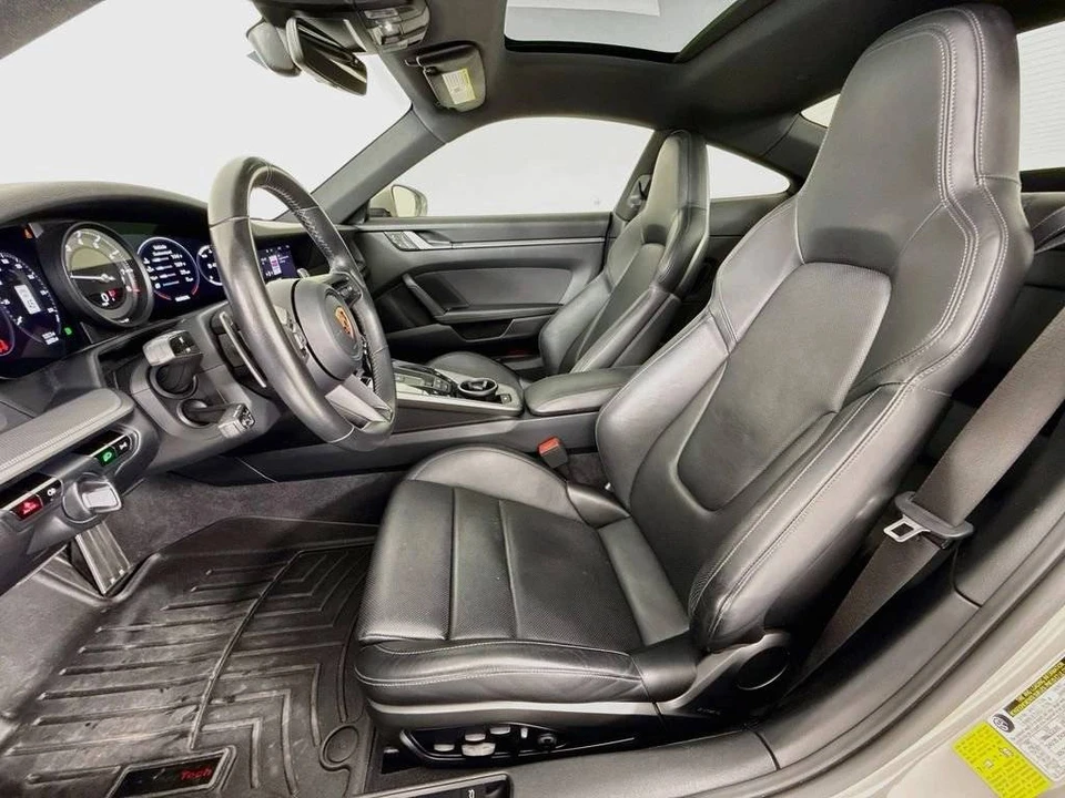 2020 Porsche 992 Carrera 4S - Image 5 of 5