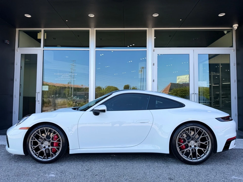 2020 Porsche 992 Carrera 4S - Image 12 of 31