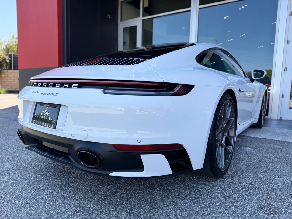 2020 Porsche 992 Carrera 4S - Image 21 of 31