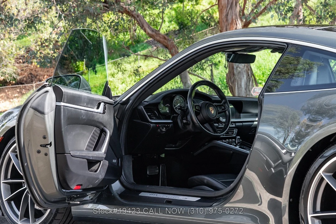 2020 Porsche 992 Carrera 4S - Image 15 of 31