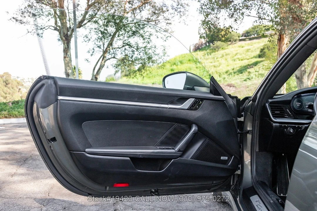 2020 Porsche 992 Carrera 4S - Image 26 of 31