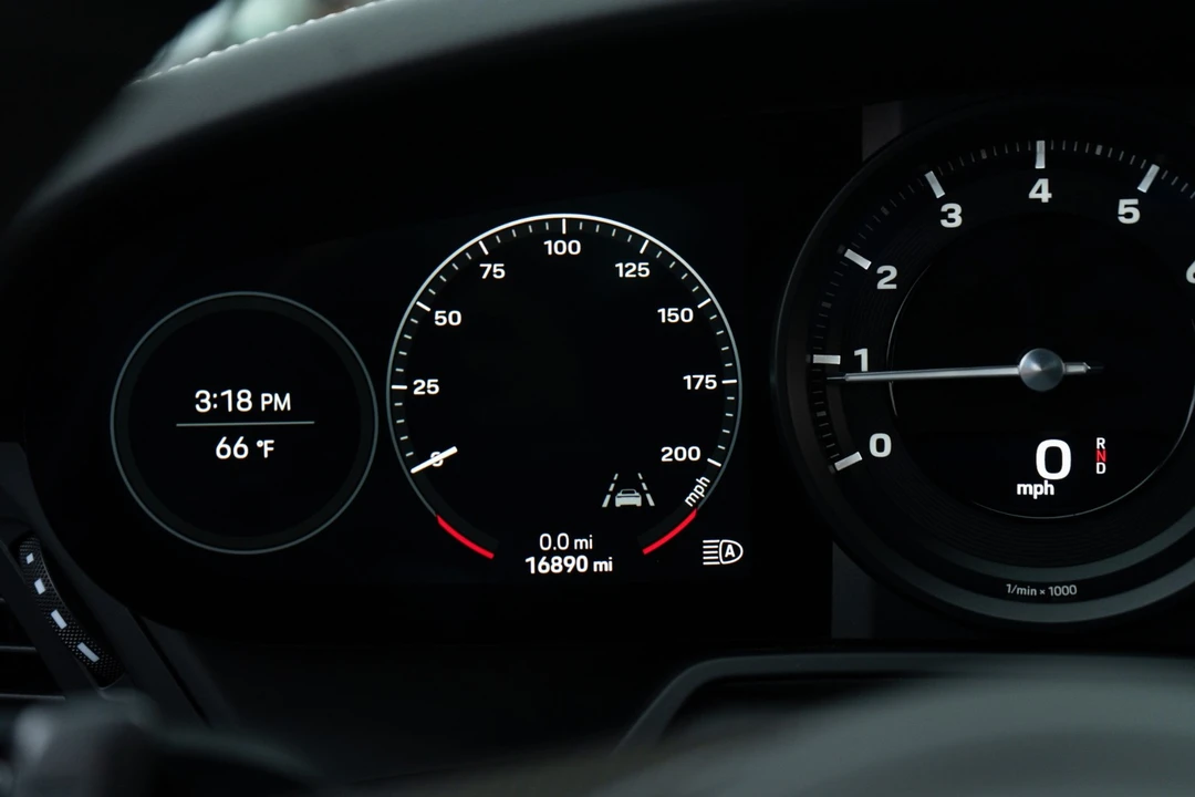 2020 Porsche 992 Carrera 4S - Image 12 of 21
