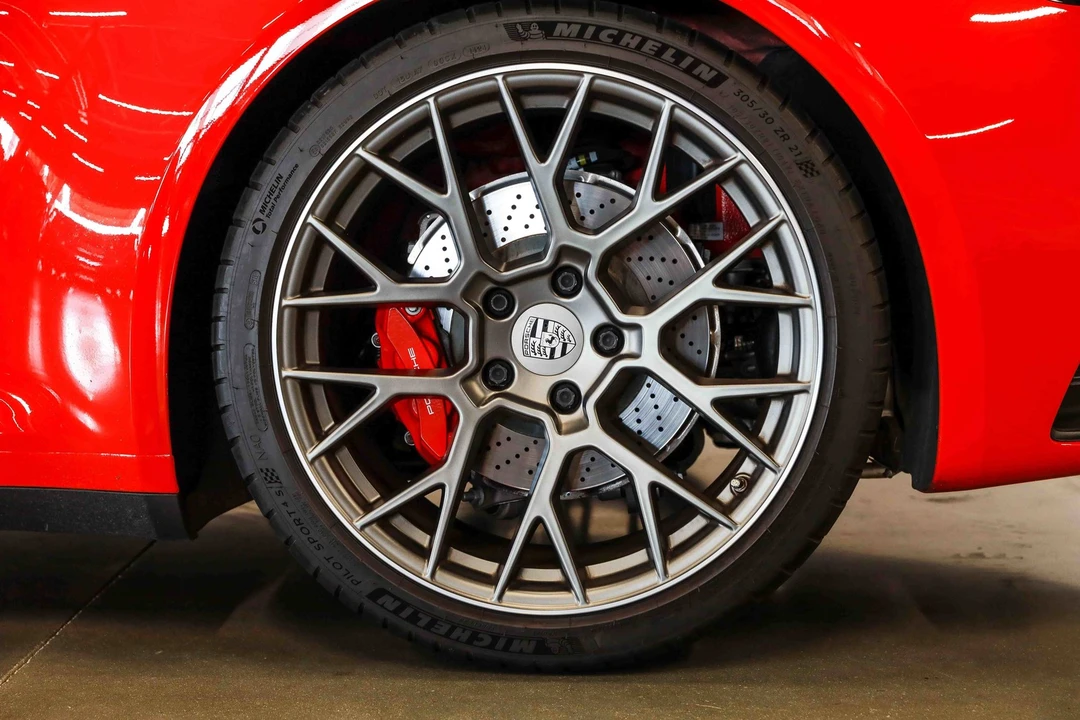 2020 Porsche 992 Carrera 4S - Image 20 of 31