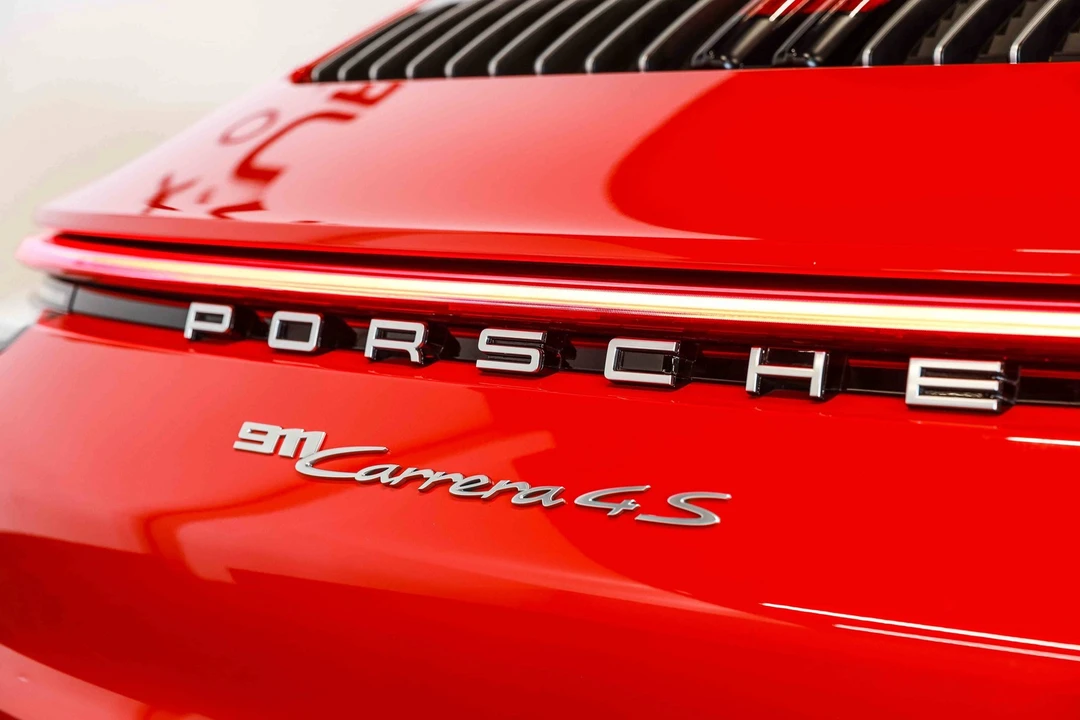 2020 Porsche 992 Carrera 4S - Image 23 of 31