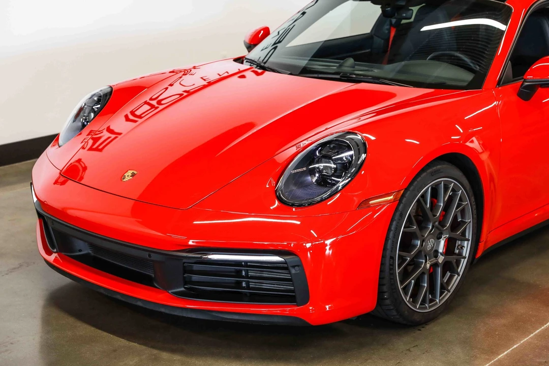 2020 Porsche 992 Carrera 4S - Image 25 of 31